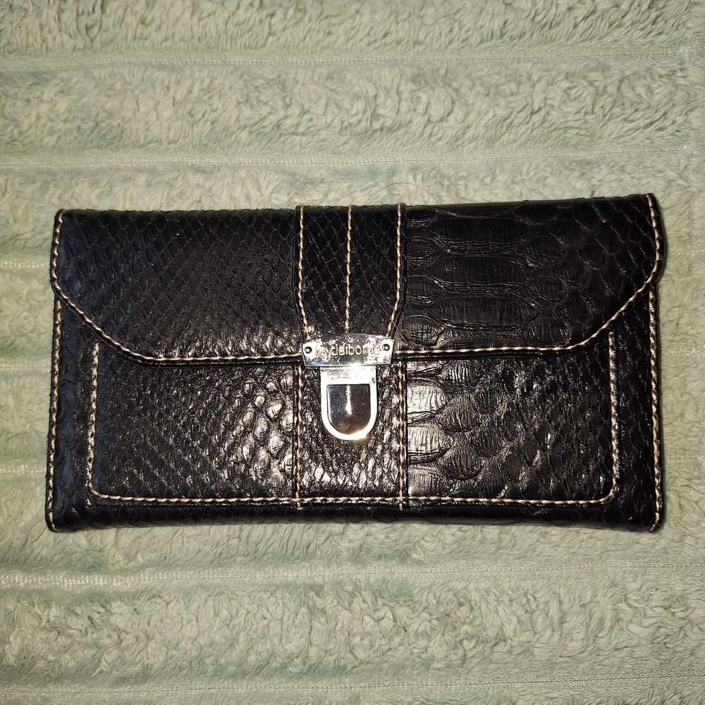 NEW Liz Claiborne Wallet Black Embossed Women's Clutch